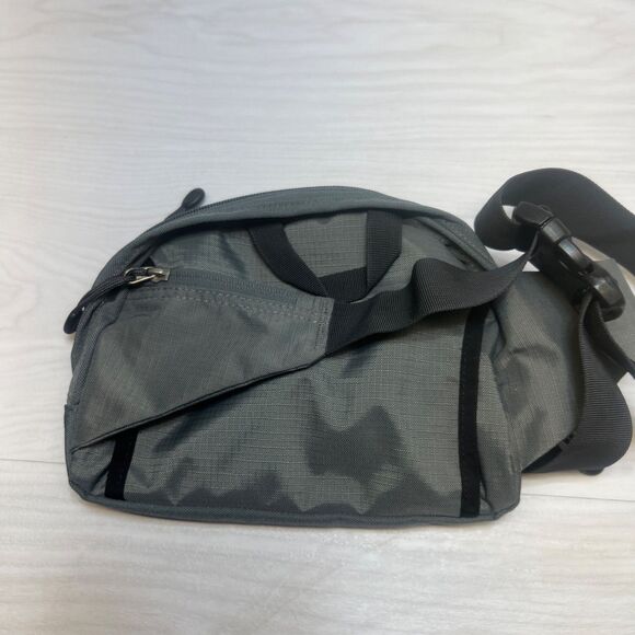 REI Full Lode Waist Pack Hiking Utility Bag Adjustable Strap Organizer Fanny - Picture 3 of 6